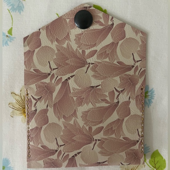 Handmade Genuine Leather Wallet - Picture 2 of 5